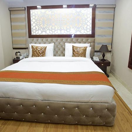 Hotel L'Affaire Δελχί Δωμάτιο φωτογραφία