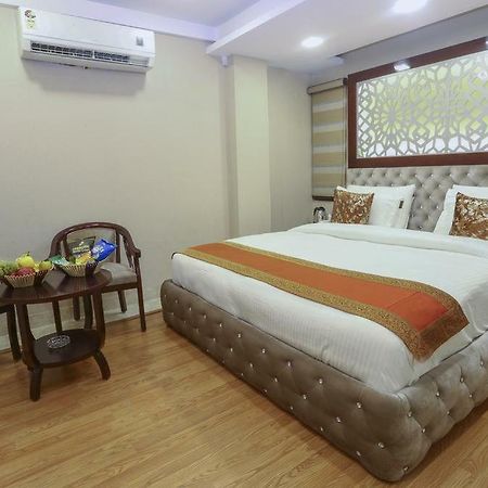 Hotel L'Affaire Δελχί Εξωτερικό φωτογραφία